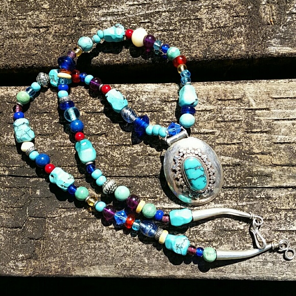 Vintage Jewelry - Turquoise Sterling Silver Multi Stone Necklace